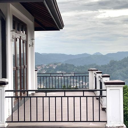 Golden King Residence - Free Pickup From Kandy Railway Station Екстериор снимка