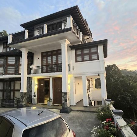 Golden King Residence - Free Pickup From Kandy Railway Station Екстериор снимка