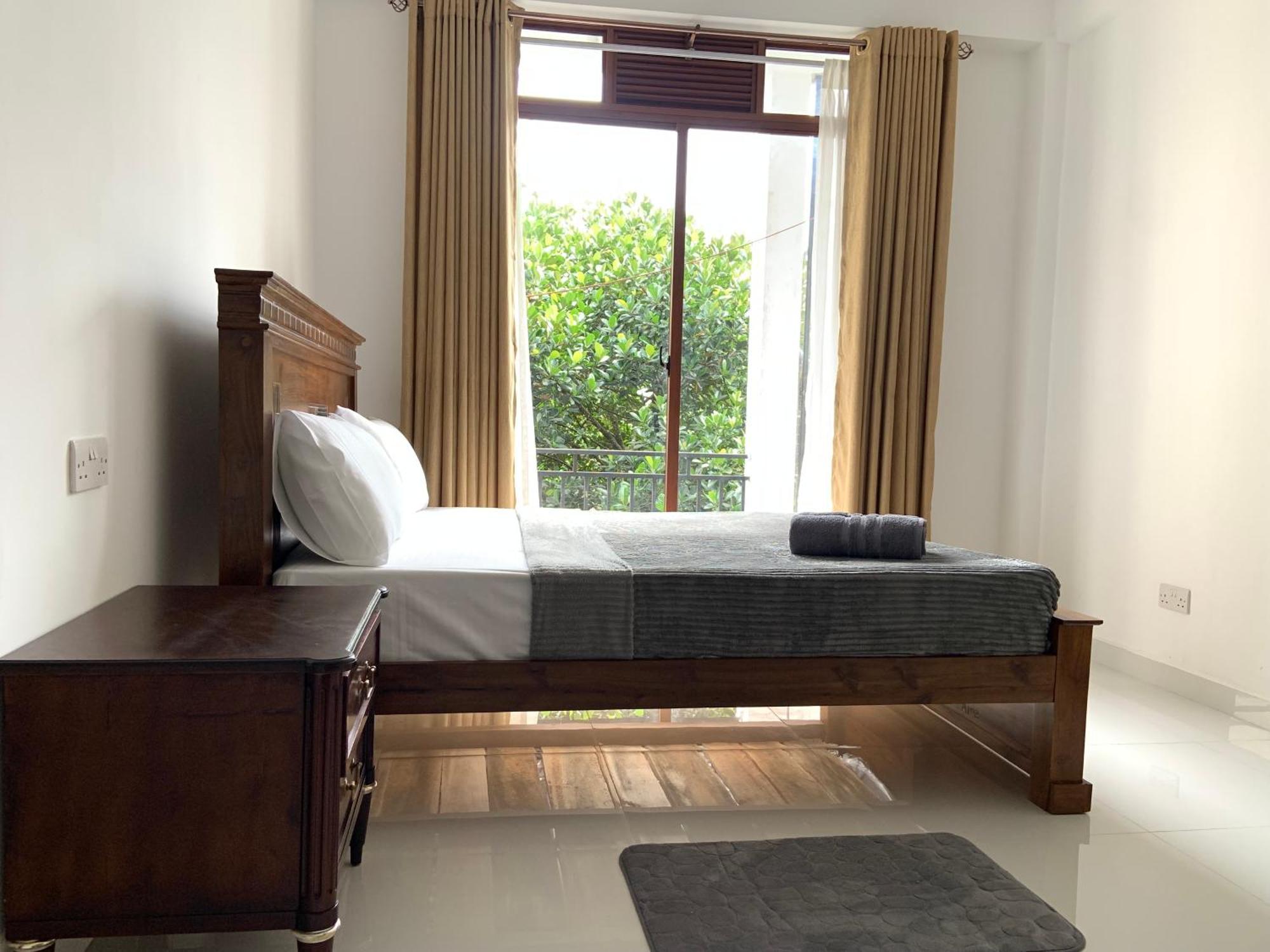 Golden King Residence - Free Pickup From Kandy Railway Station Екстериор снимка