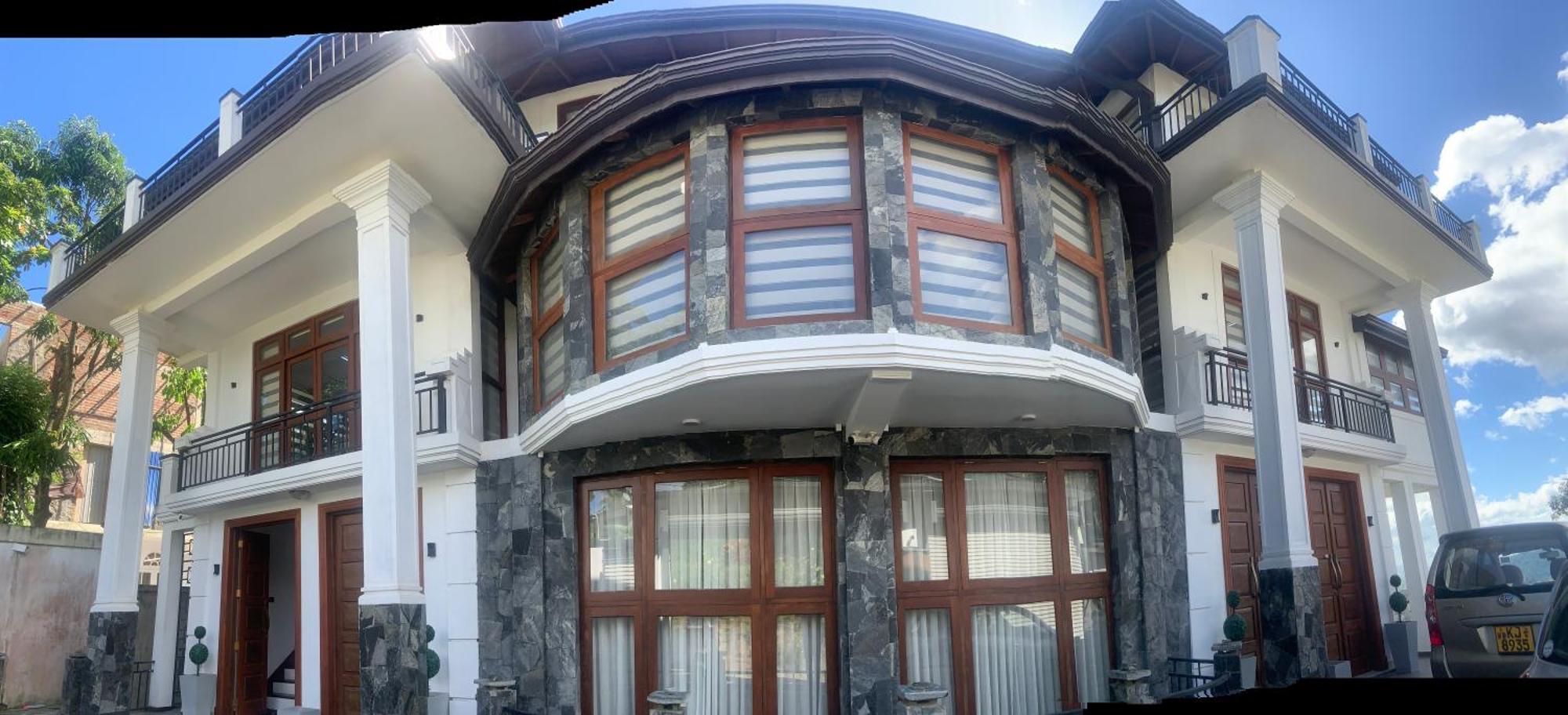 Golden King Residence - Free Pickup From Kandy Railway Station Екстериор снимка