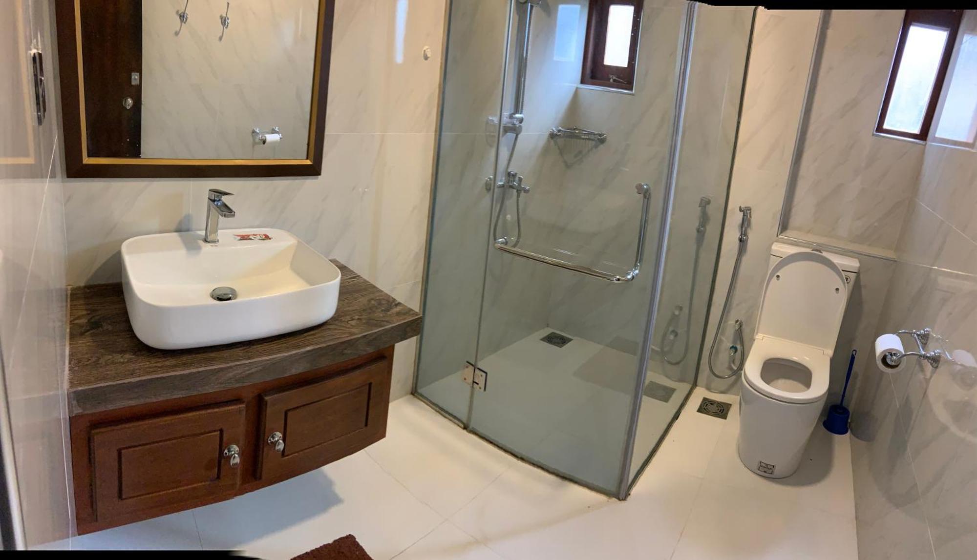 Golden King Residence - Free Pickup From Kandy Railway Station Екстериор снимка