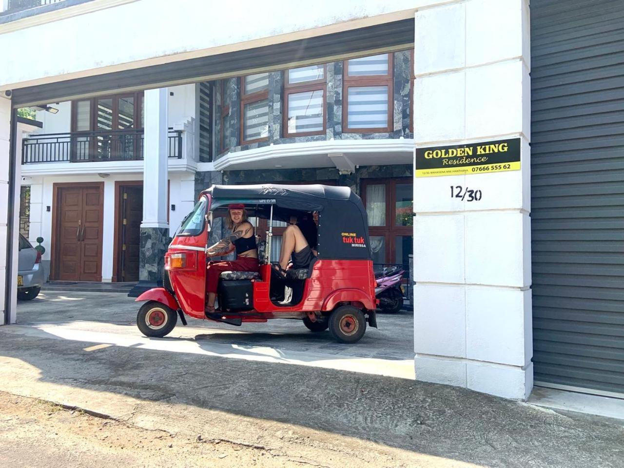 Golden King Residence - Free Pickup From Kandy Railway Station Екстериор снимка